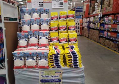 Productos audax y la Morena en tiendas escorpion