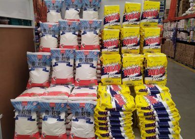 Productos audax y la Morena en tiendas escorpion